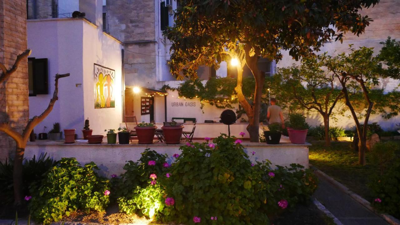 Urban Oasis Hostel Lecce Exteriör bild